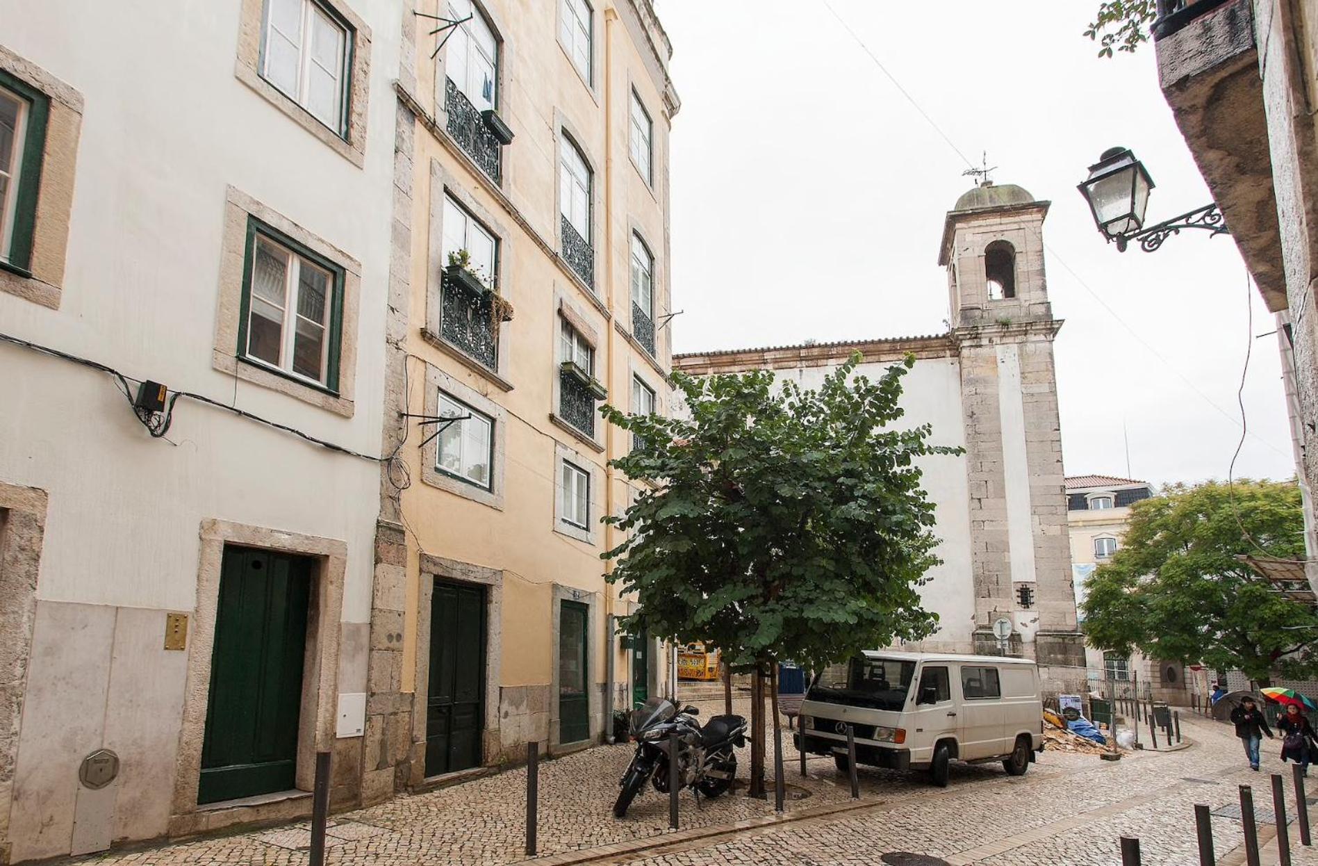Lx Townhouse Ideal For Big Groups Prime Location Trendy Street Lisbon Exterior photo